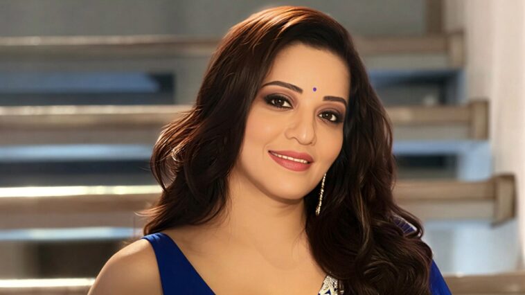 Indian actress Monalisa