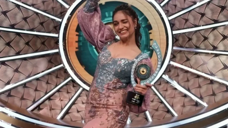 Divya Agarwal Announces Retirement