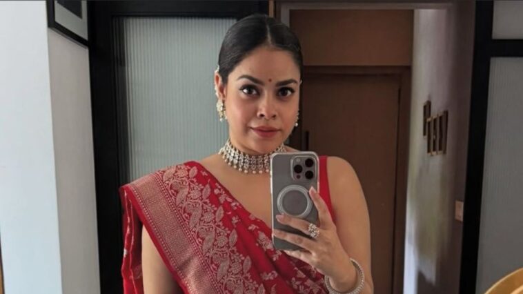 Sumona Chakravarti Biography